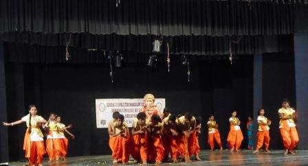 Dance - " VI Std Group"